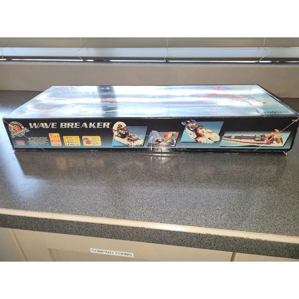 Mega Bloks ProBuilder Wave Breaker Ship Set 9745 700 Pieces w Box & Manual